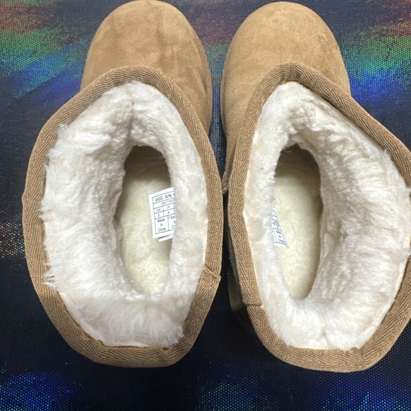 UGG Boots Women's Size 6 Chestnut Classic Mini Rubber Logo - Picture 6 of 10